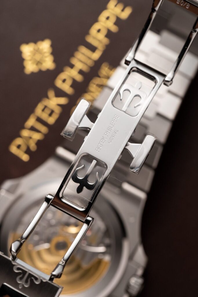 Patek Philippe Best Replica Watch Nautilus 5811 Blue Dial Metal Wire 41mm - Soul Replicas