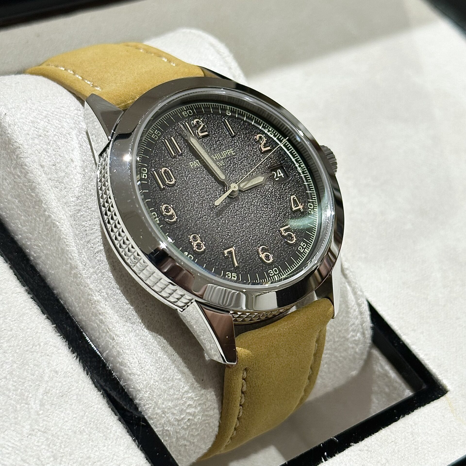 Patek Philippe Calatrava 5226G Best Replica Watch Leather Strap 40mm - Soul Replicas