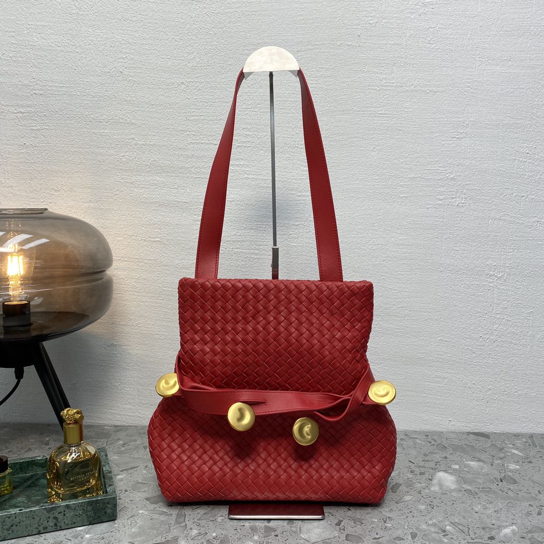 Bottega Veneta Intrecciato Shoulder Bag Red. For Women. Women's Bags 10.2in/26cm - Soul Replicas