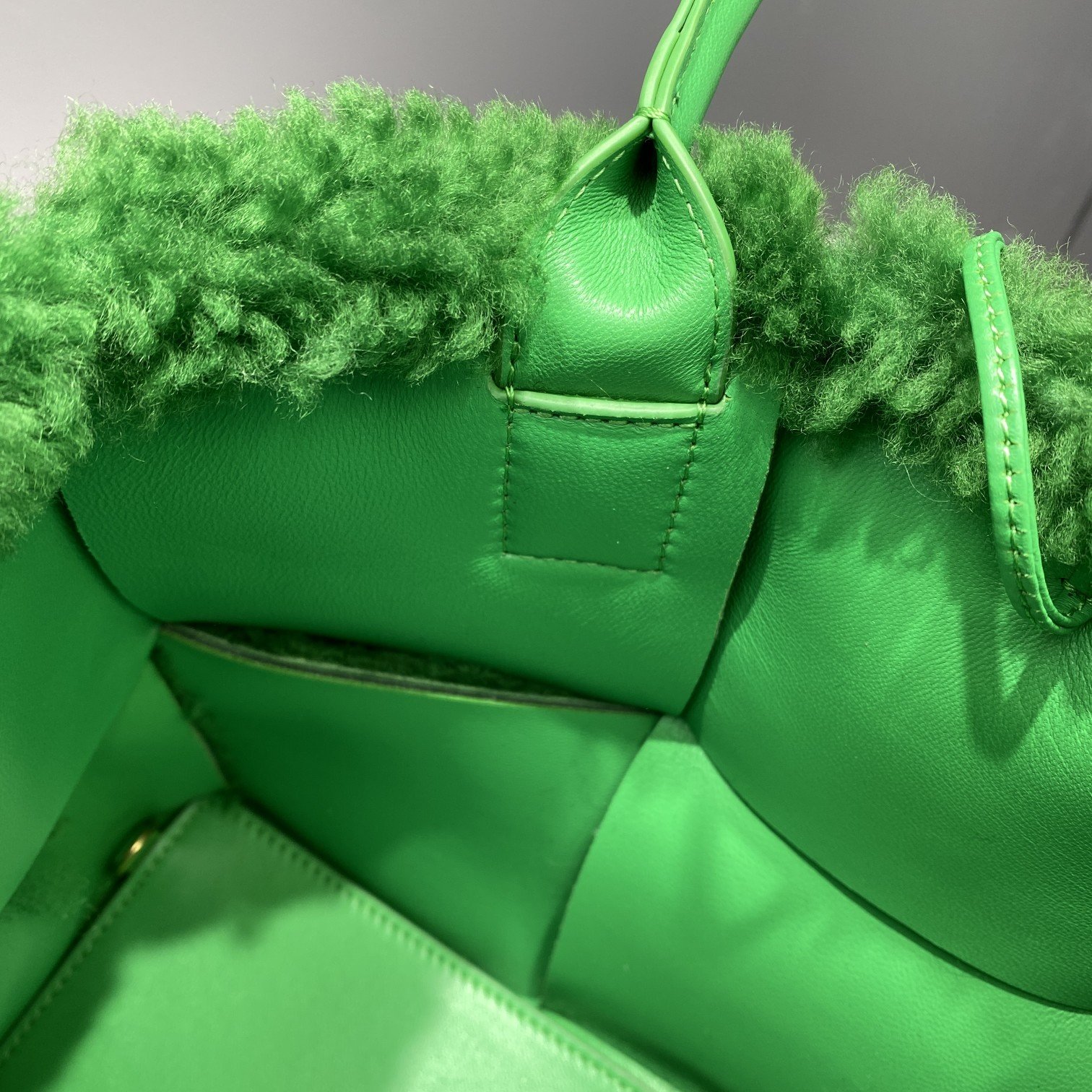 Bottega Veneta Small Arco Tote Bag Green. For Women. Women-s Bags 11.8in/30cm 652867V13F13724 - Soul Replicas