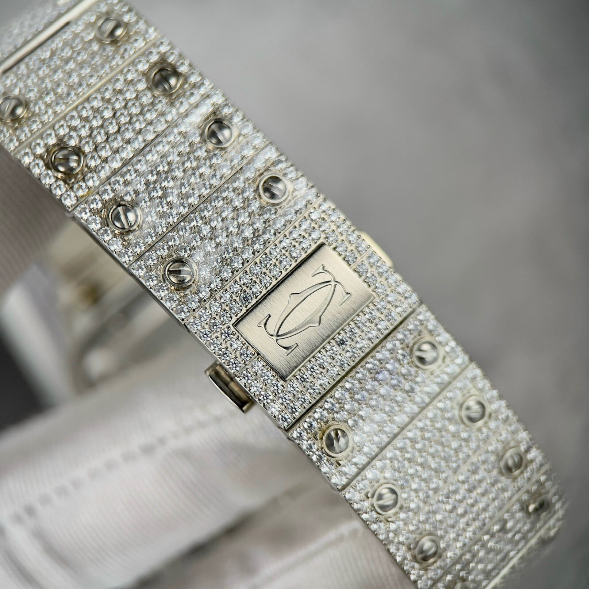 Cartier Santos Best Replica Watch With Full Stone 39.8mm - Soul Replicas