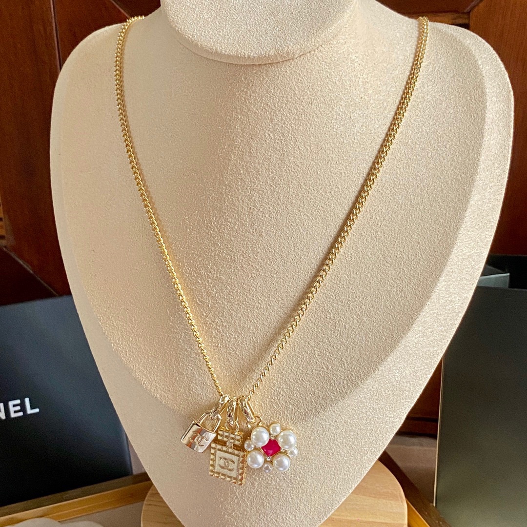 Chanel Necklace - Soul Replicas