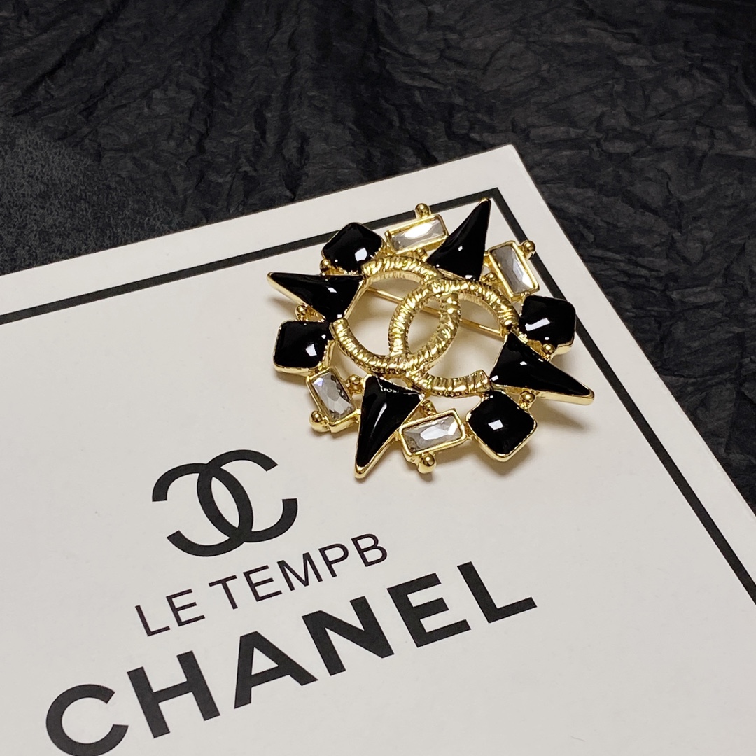 Chanel Brooch - Soul Replicas