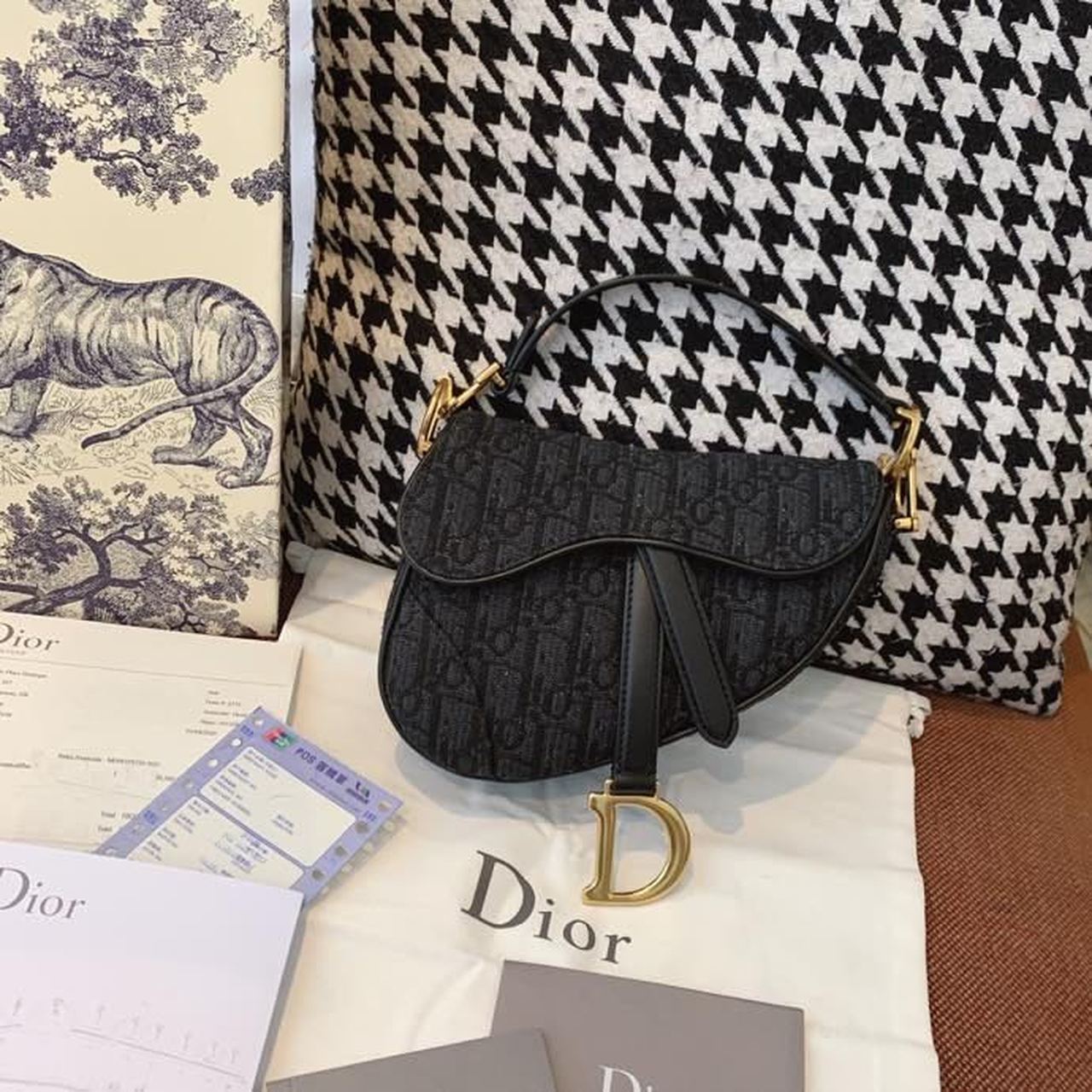 Christian Dior Saddle Bag Black Oblique Embroidered Canvas Gold Toned Hardware For Women 19.5cm/7.6in CD - Soul Replicas