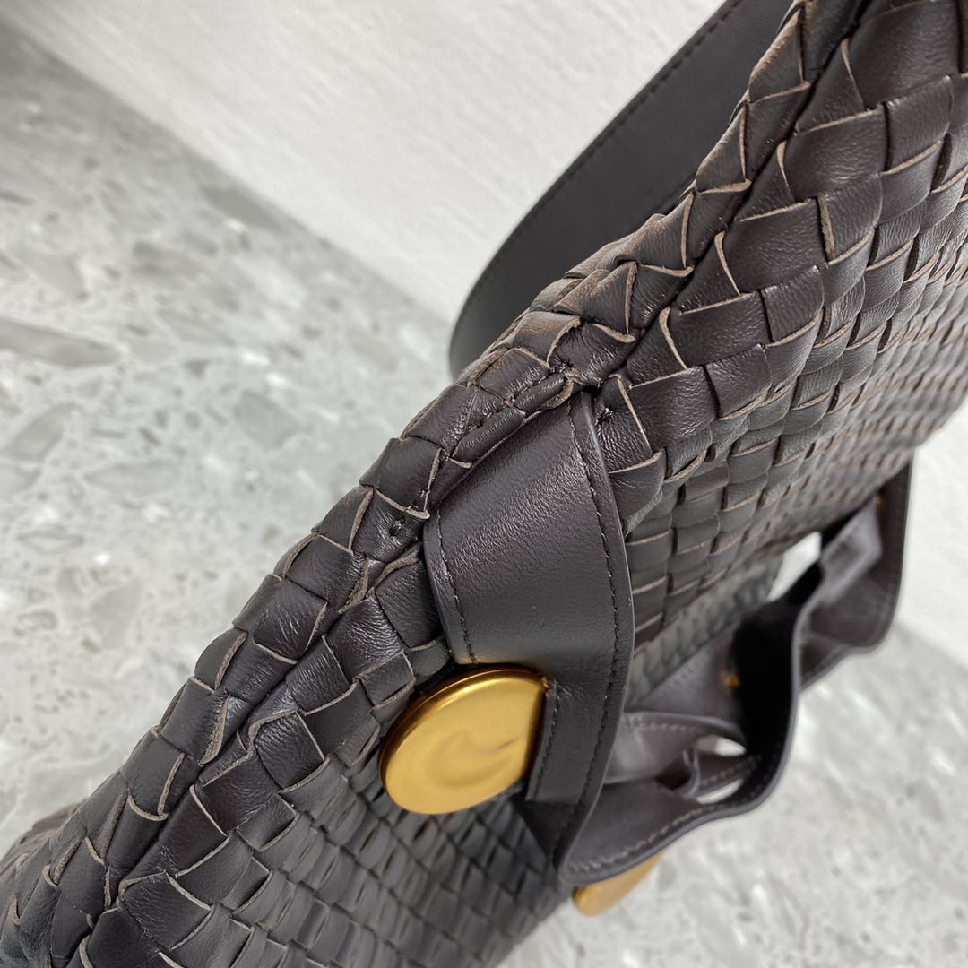 Bottega Veneta Intrecciato Shoulder Bag Purple. For Women. Women's Bags 10.2in/26cm - Soul Replicas