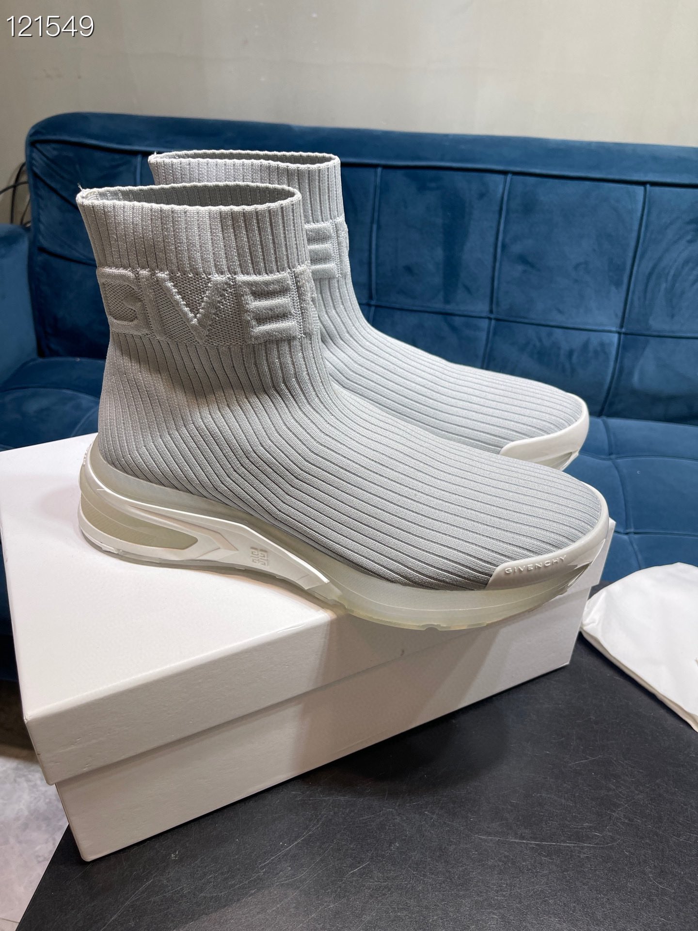 Givenchy Monumental Mallow Black And Red For Men - Soul Replicas