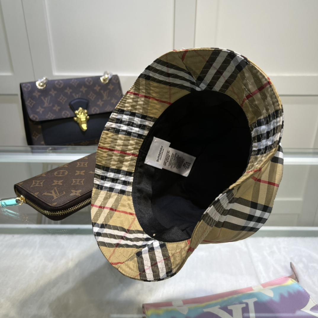 Burberry Vintage Check Technical Cotton Bucket Hat Beige - Soul Replicas