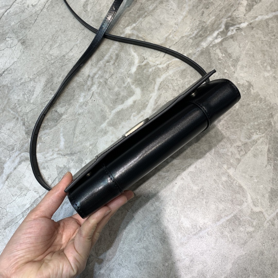 Balenciaga Hourglass Wallet Bag In Black. For Women. Women-s Bags 8in/20cm - Soul Replicas