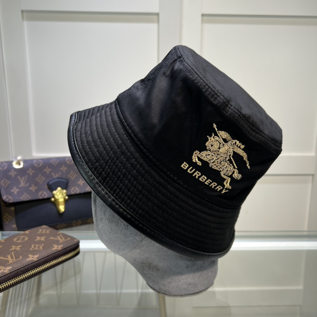 Burberry Vintage Check Technical Cotton Bucket Hat Black - Soul Replicas