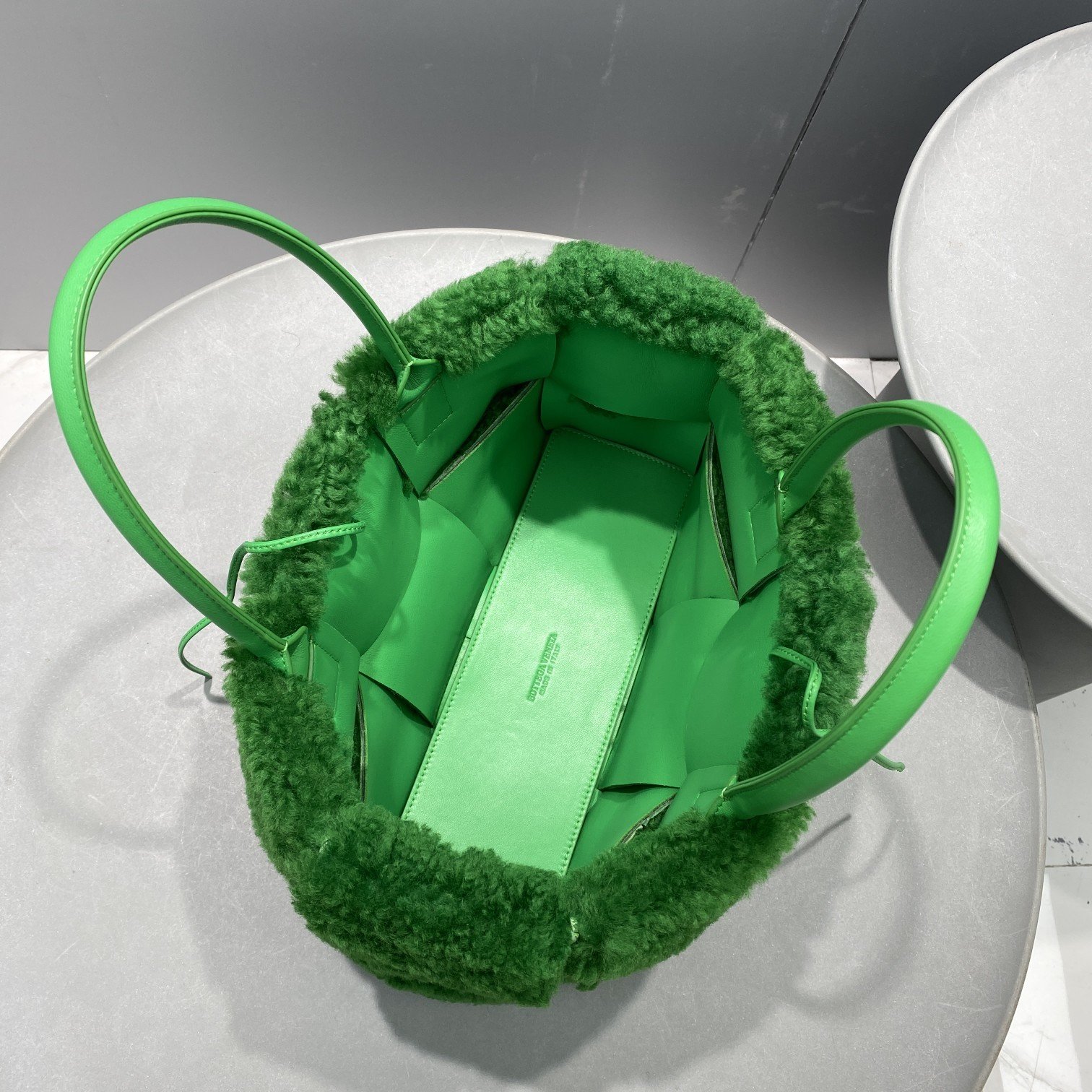 Bottega Veneta Small Arco Tote Bag Green. For Women. Women-s Bags 11.8in/30cm 652867V13F13724 - Soul Replicas