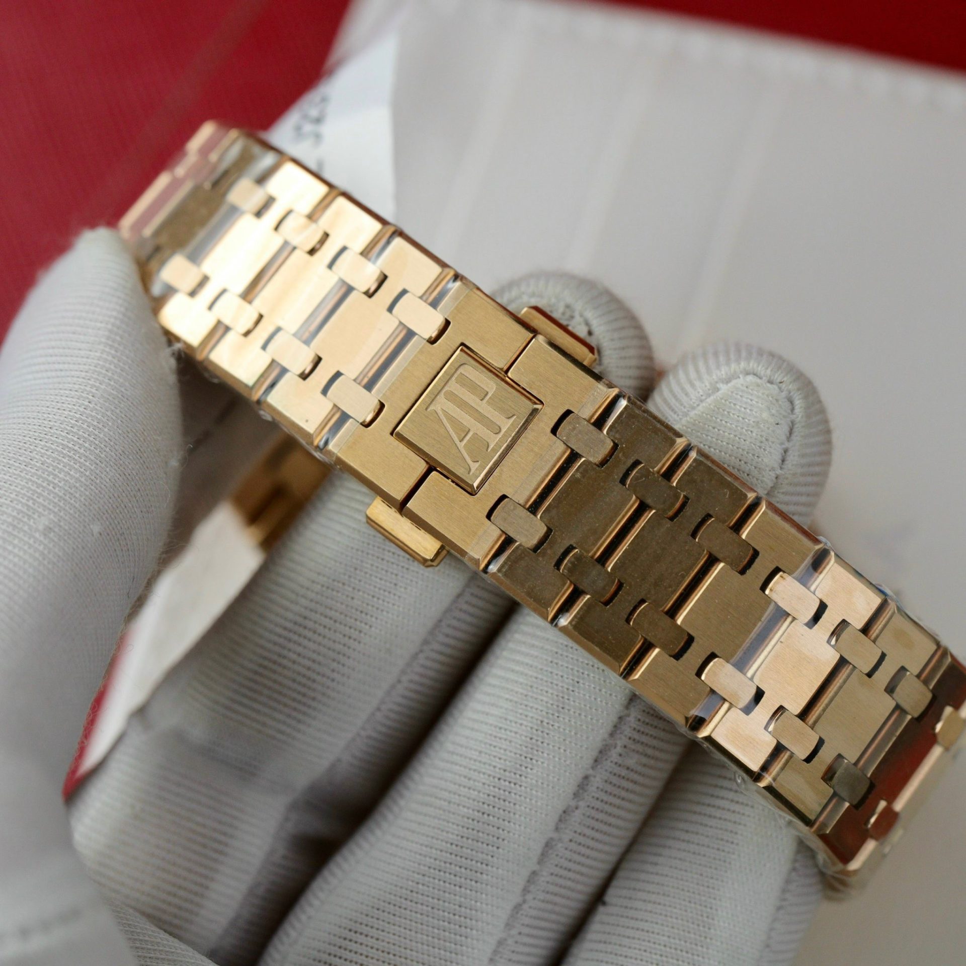 Audemars Piguet Replica Watches Royal Oak 15400OR Custom Moissanite Diamonds 41mm - Soul Replicas