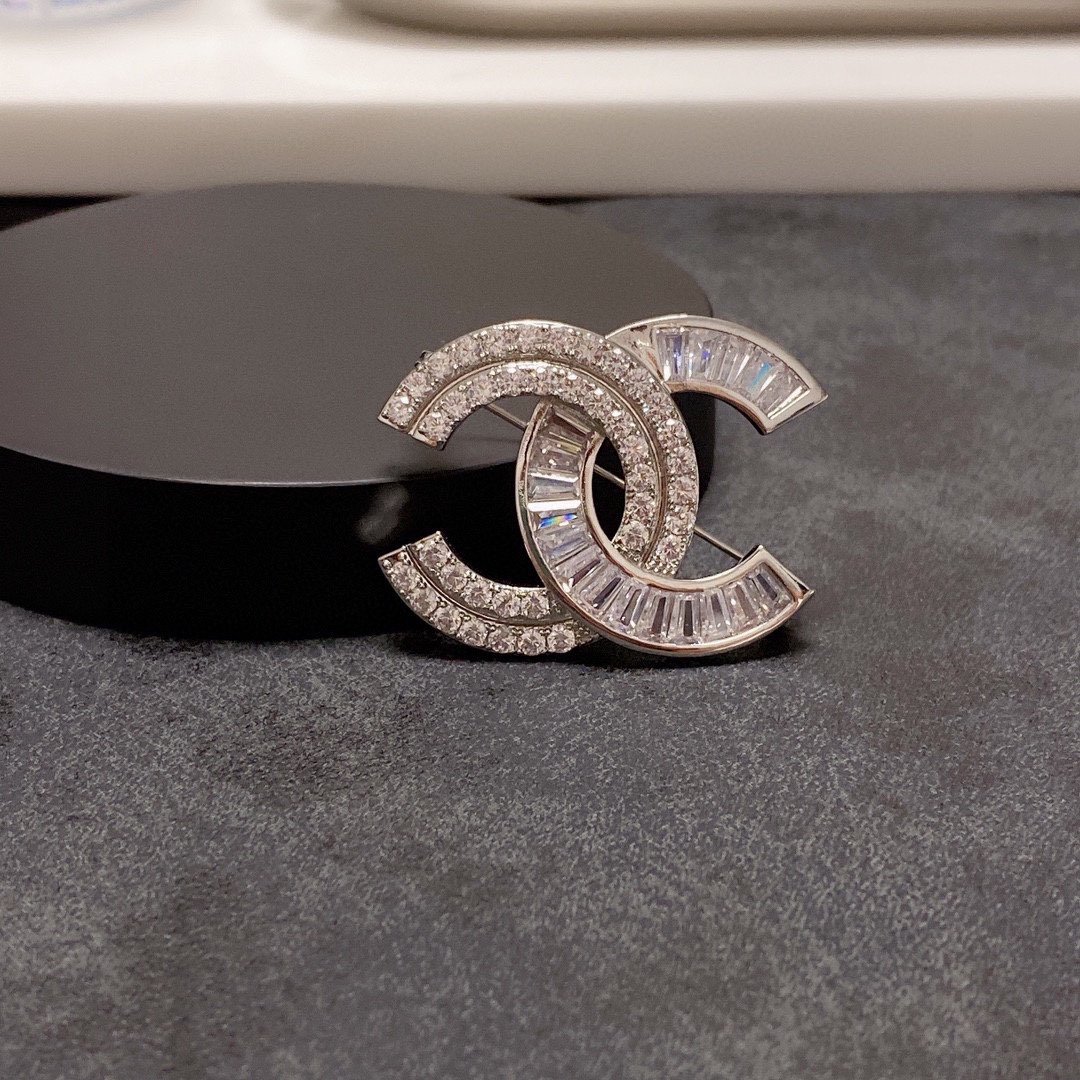 Chanel Brooch - Soul Replicas