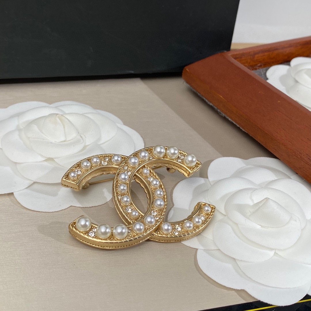 Chanel Brooch - Soul Replicas