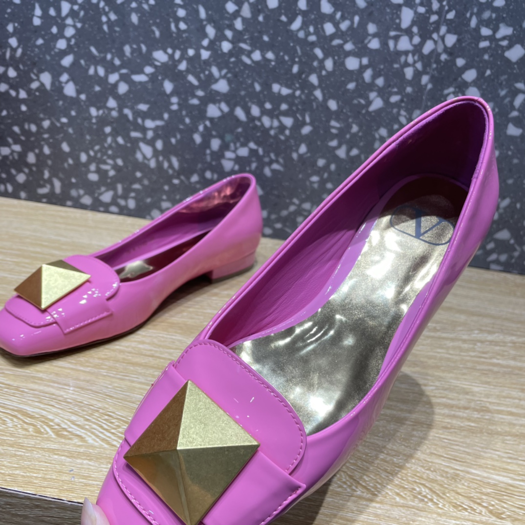 Valentino Garavani One Stud Patent Ballet Flats Pink For Women - Soul Replicas