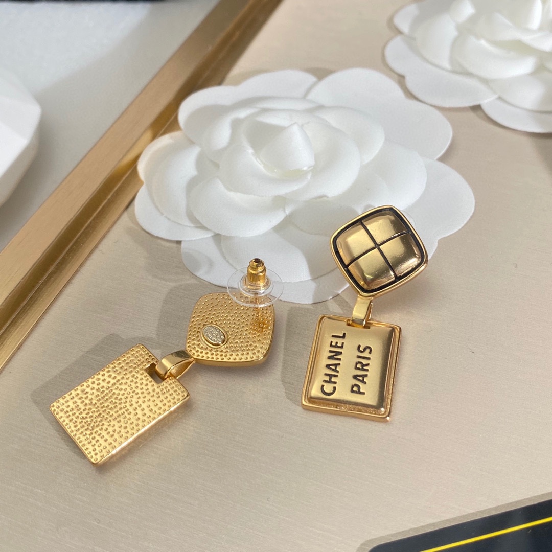 Chanel Earrings - Soul Replicas