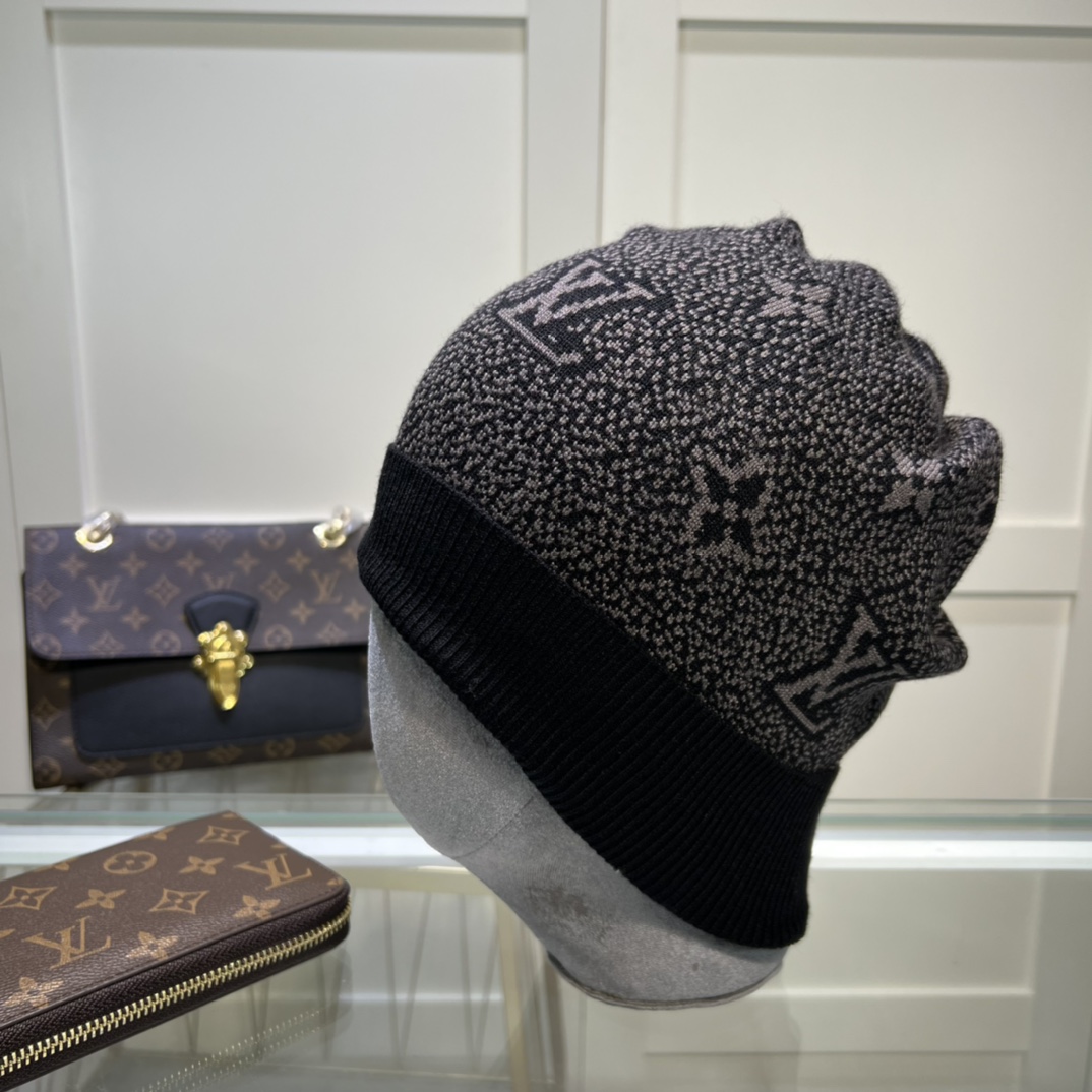 Louis Vuitton Beanie In Black LV Headwear - Soul Replicas