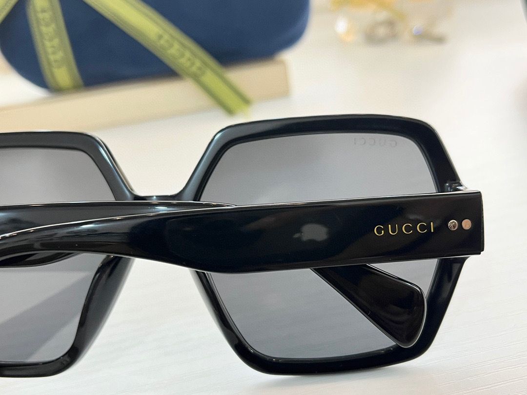 Gucci Square Frame Sunglasses - Soul Replicas