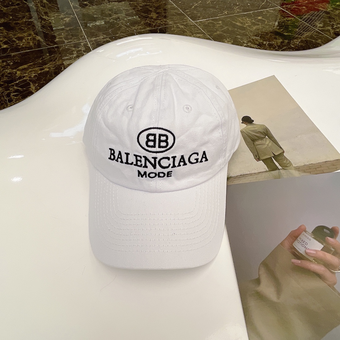Balenciaga Logo Cap In White - Soul Replicas