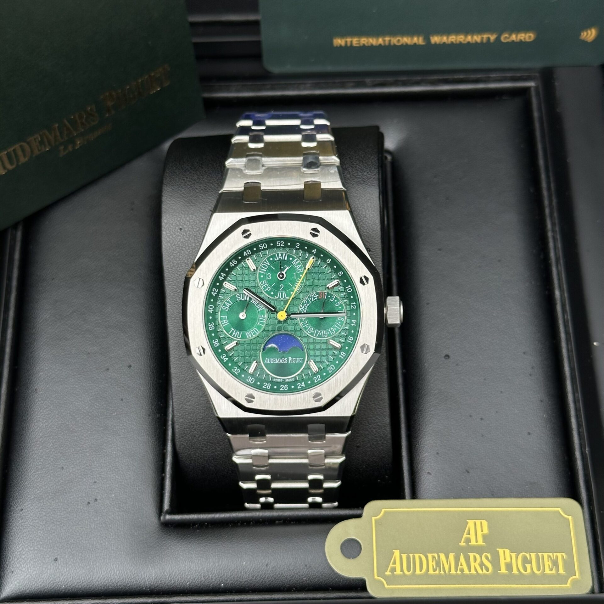 Audemars Piguet Replica Watch Royal Oak 26574ST Green Dial 41mm - Soul Replicas