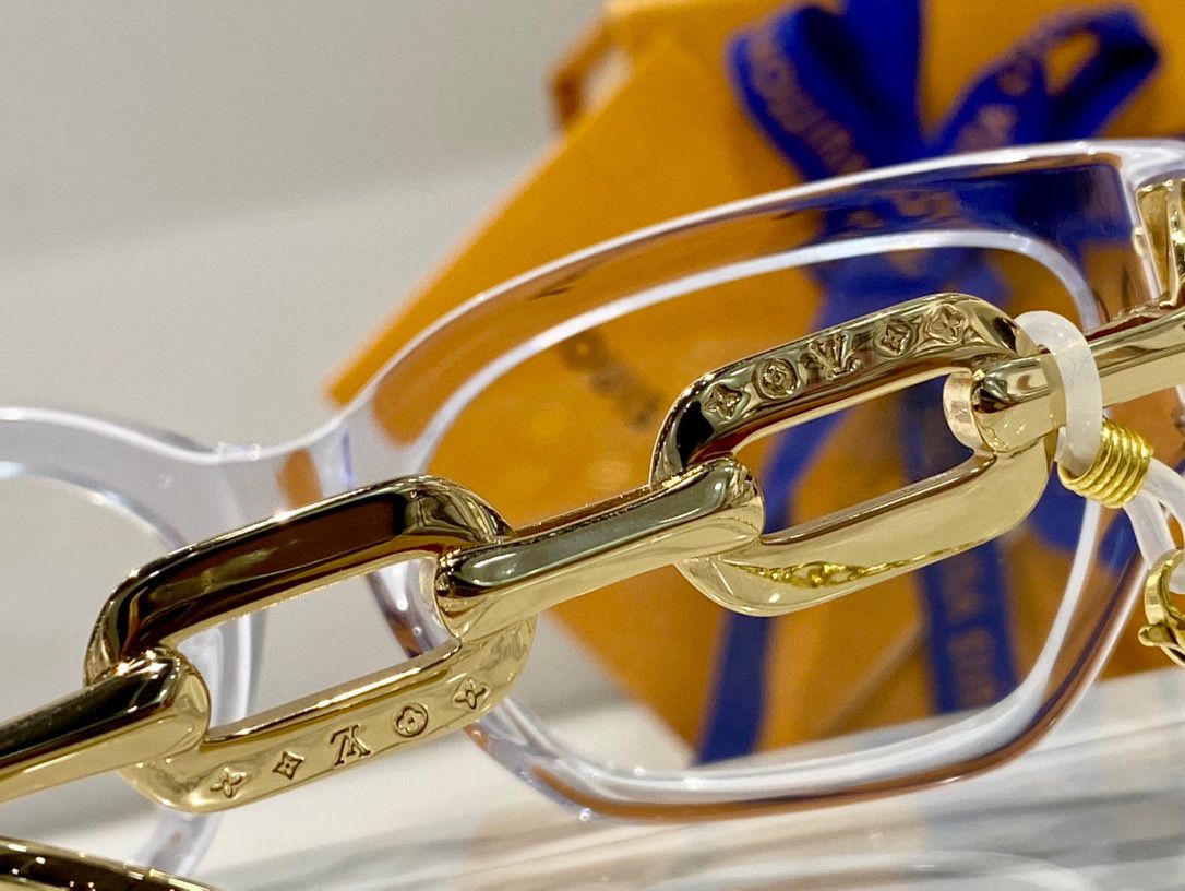 Louis Vuitton Edge Cat Eye Sunglasses - Soul Replicas