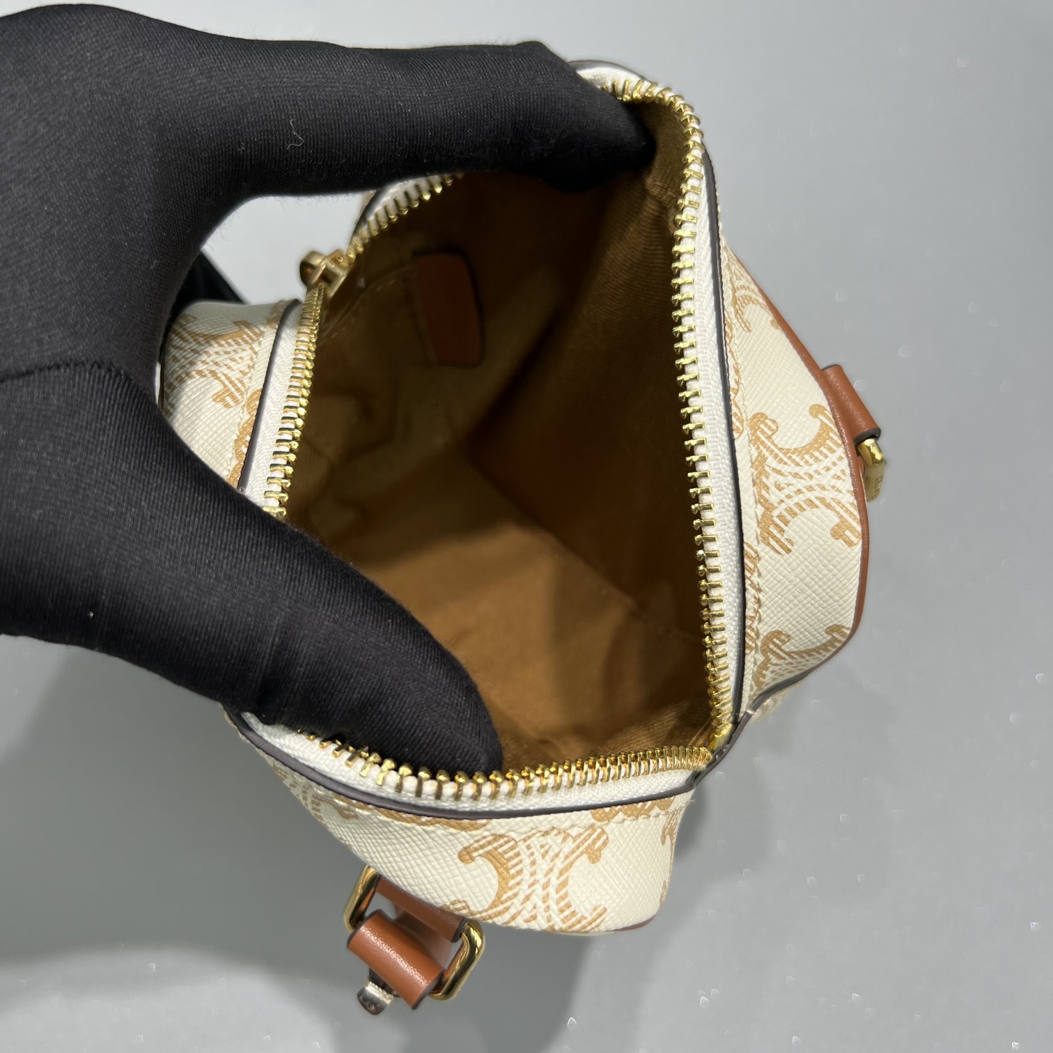 Celine Medium Celine Heart In Triomphe Canvas White For Women 6in/14.5cm 198222BZJ.01BC - Soul Replicas