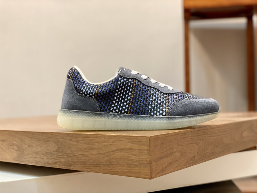 Bottega Veneta Men's Knit Sneakers Blue For Men - Soul Replicas
