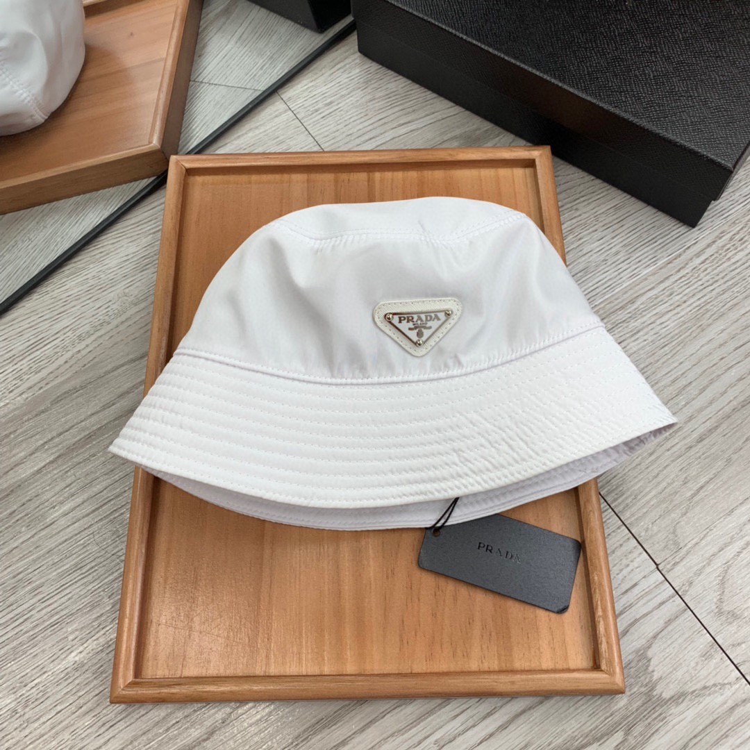 Prada Re-Nylon Bucket Hat White Prada Hat 1HC137_2DMI_F0009 - Soul Replicas