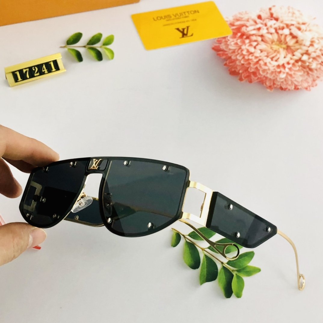 Louis Vuitton Moon Rectangular Sunglasses - Soul Replicas