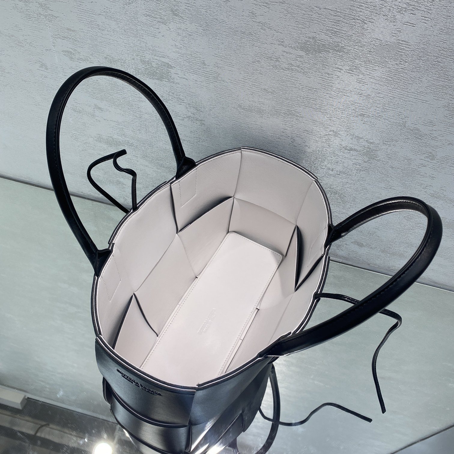 Bottega Veneta Small Arco Tote Bag Gray. For Women. Women-s Bags 14.2in/36cm - Soul Replicas