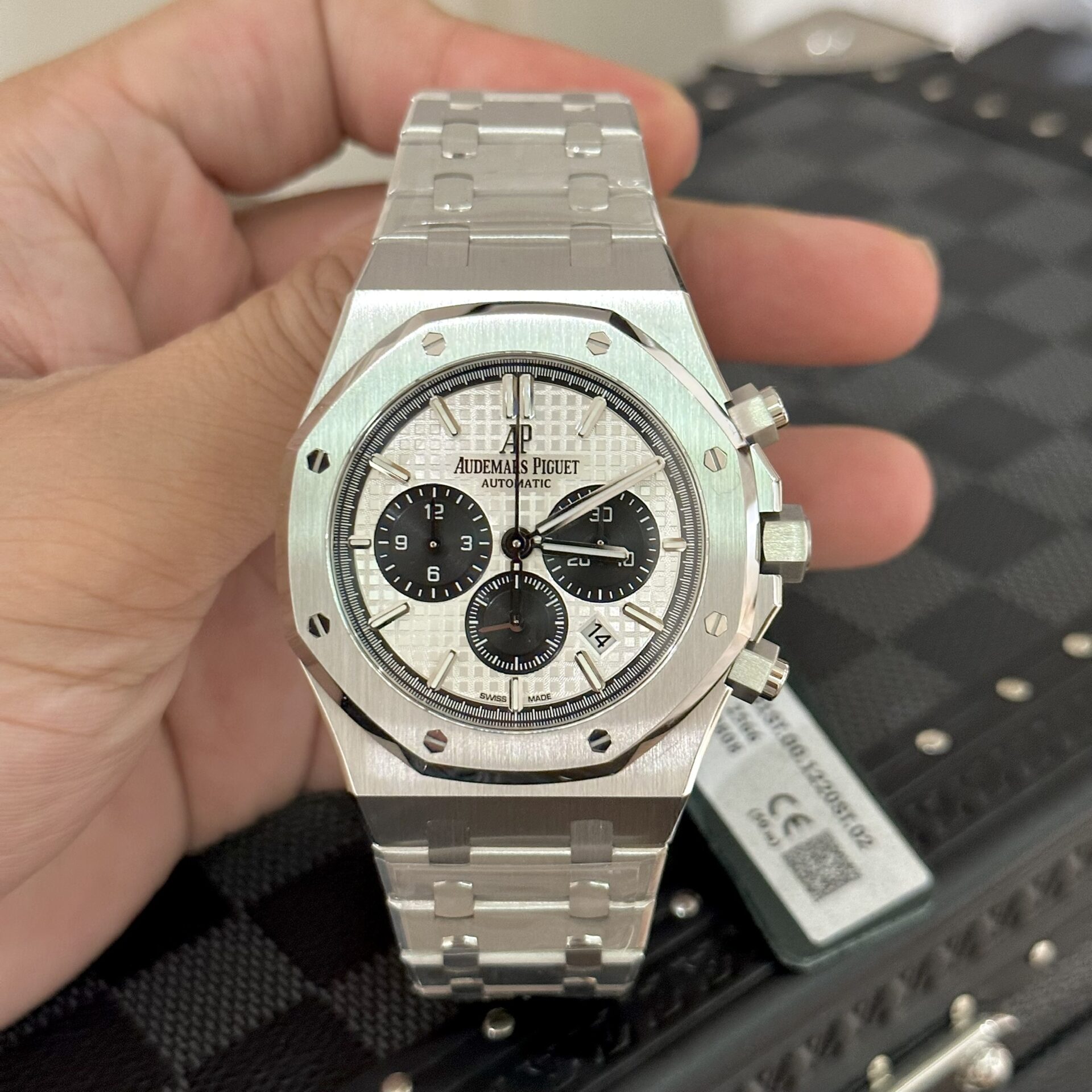 Audemars Piguet Royal Oak 26331ST Replica Watch White Dial 41mm - Soul Replicas