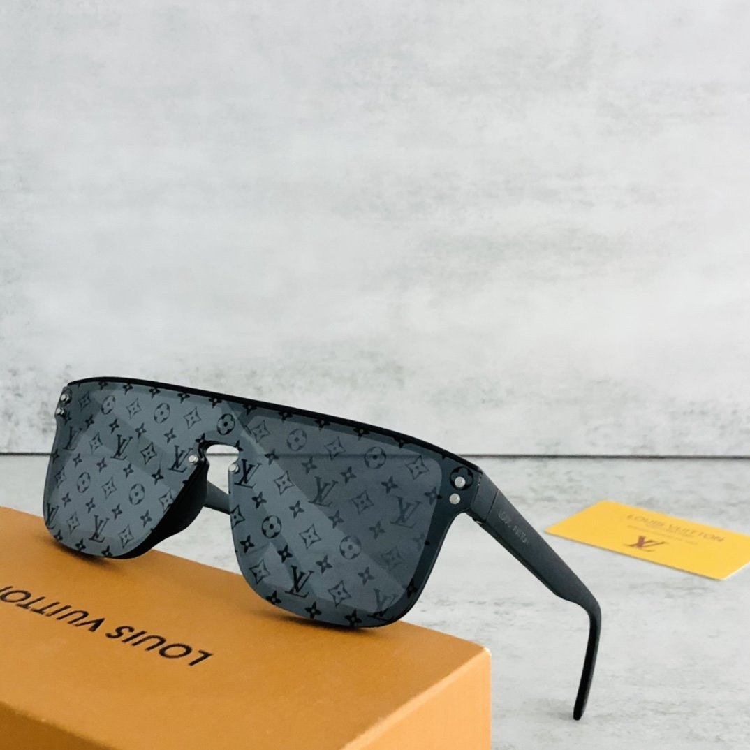 Louis Vuitton Grease Mask Sunglasses - Soul Replicas