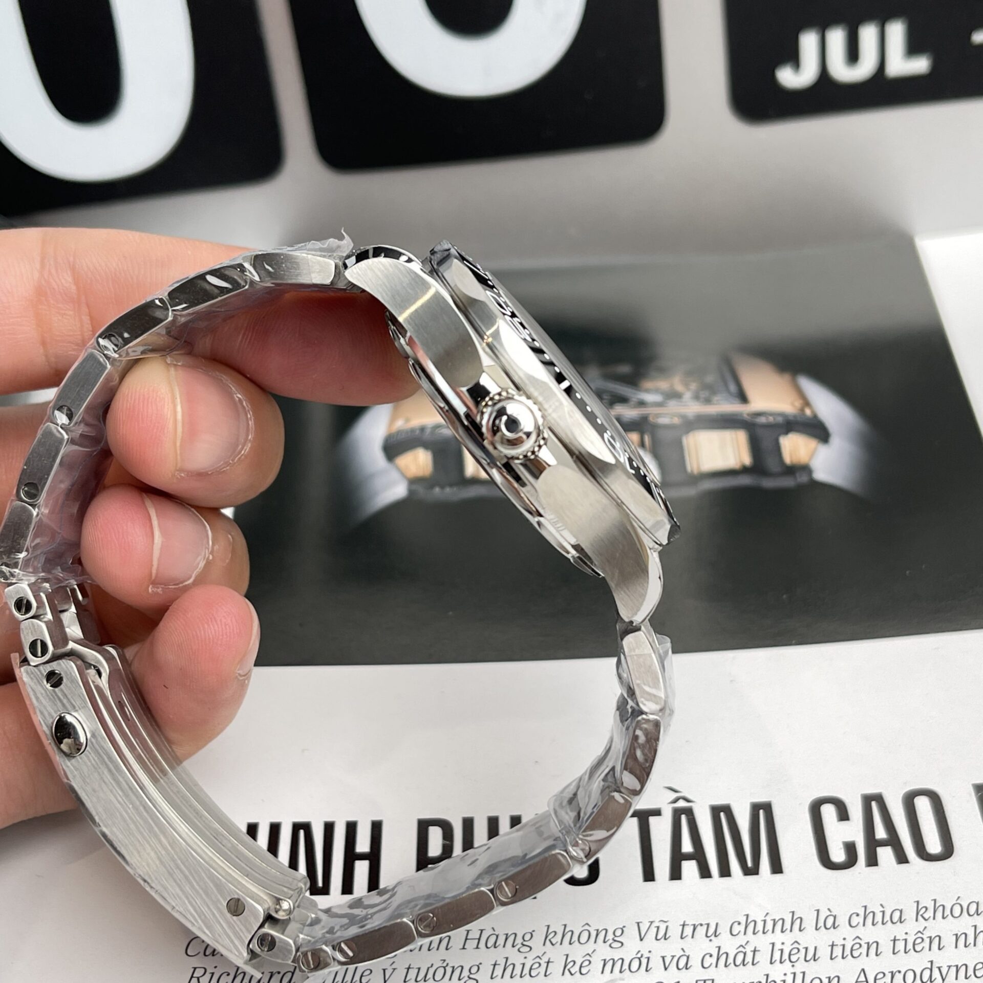 Omega Replica Watch Seamaster James Bond 007 Black Dial VS Factory 42mm - Soul Replicas