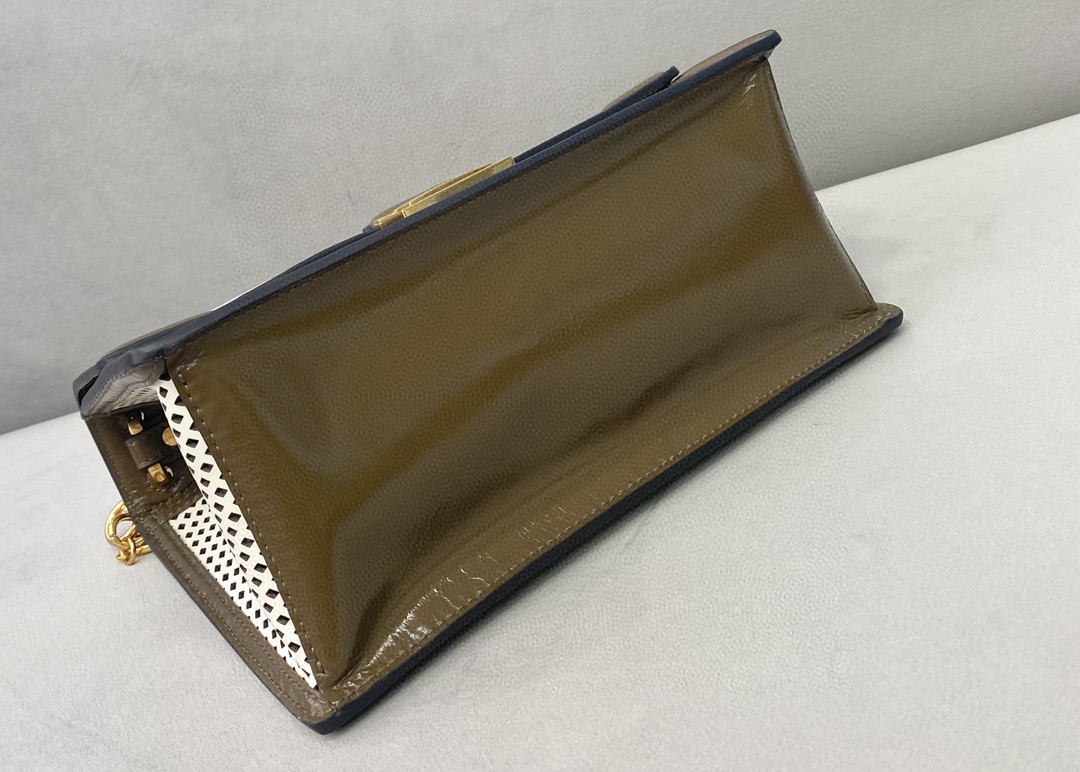 Fendi Medium Kan U White and Brown Bag For Woman 25cm/10in - Soul Replicas