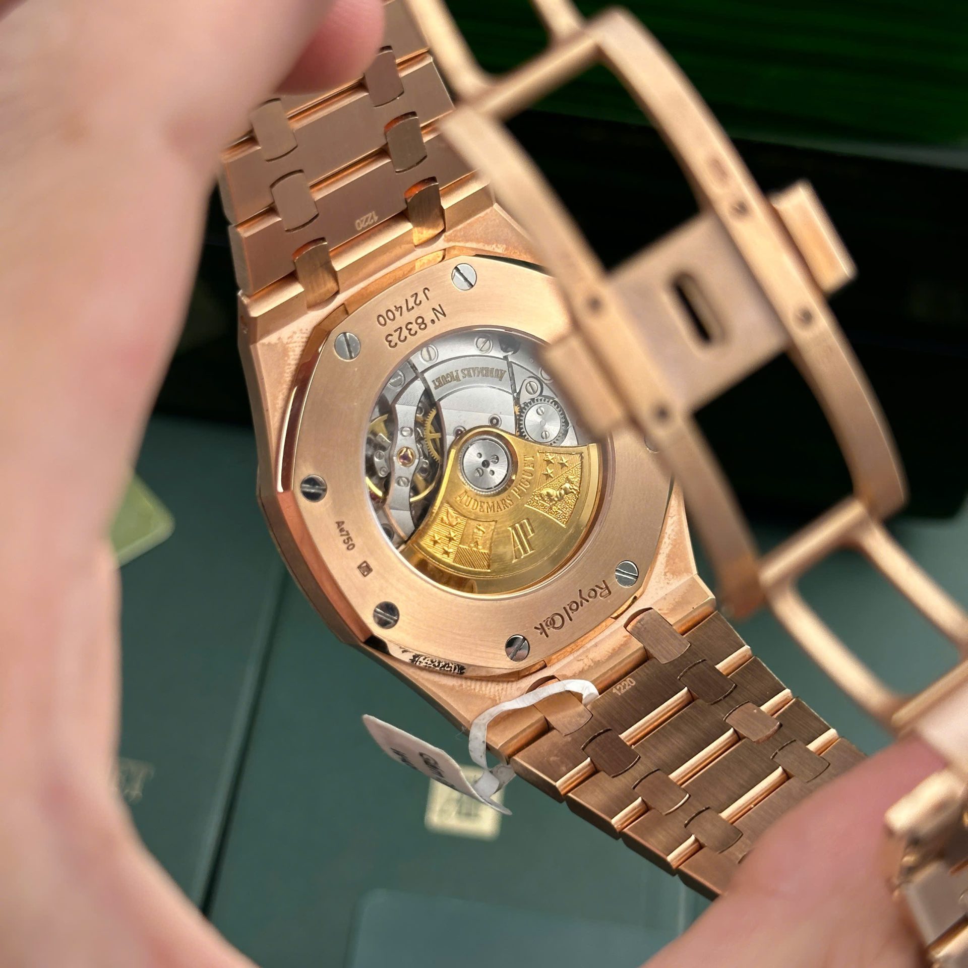 Audemars Piguet Replica Watch Royal Oak 15400 Gold Wrapped Black Dial ZF 41mm - Soul Replicas