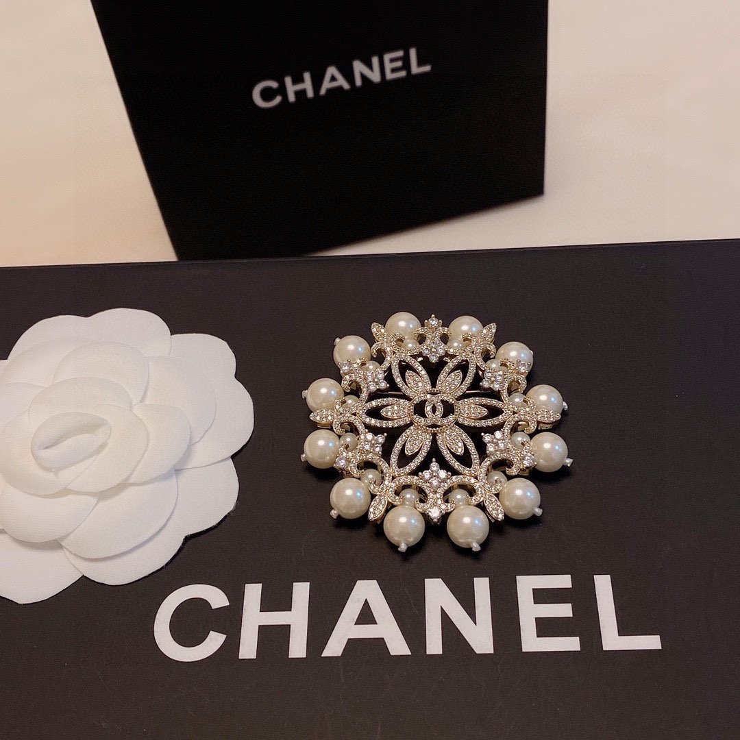 Chanel Brooch - Soul Replicas