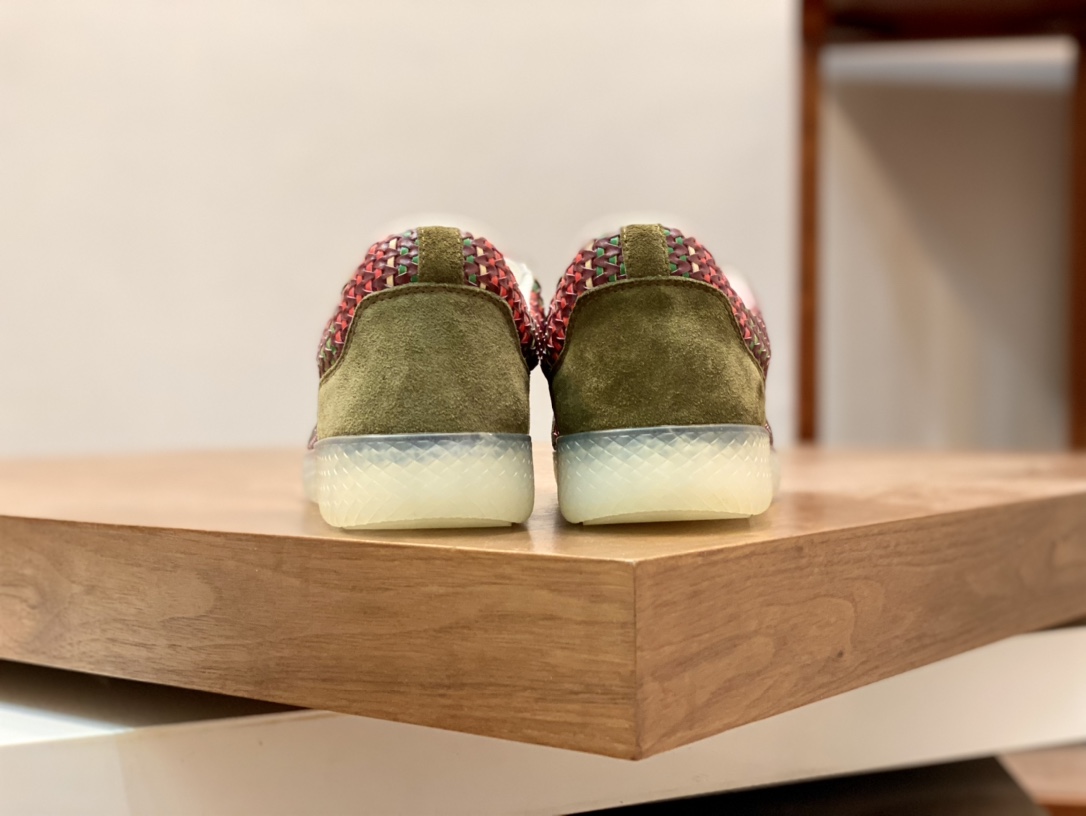 Bottega Veneta Men's Knit Sneakers PiNike And Brown For Men - Soul Replicas