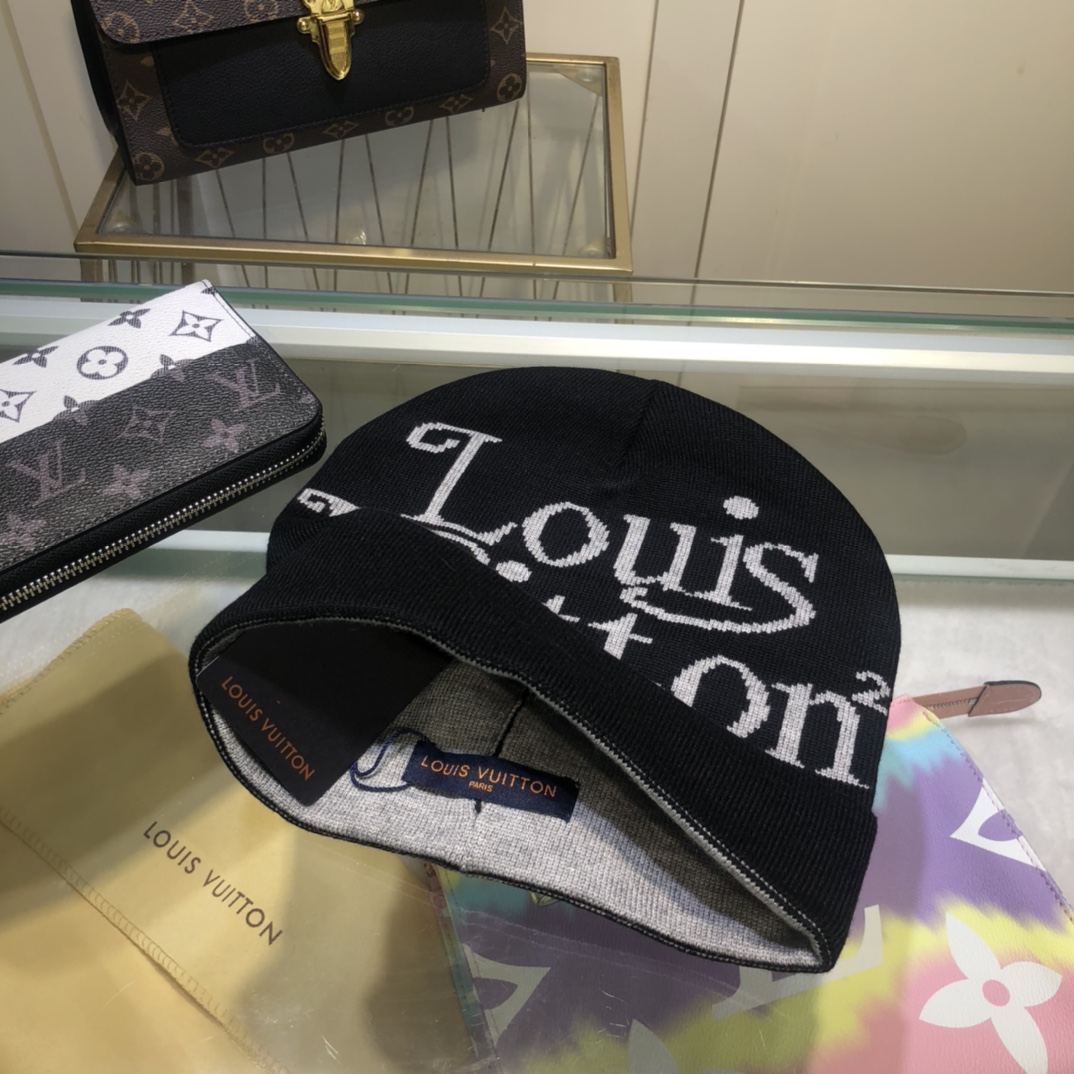Louis Vuitton Beanie In Black LV Headwear - Soul Replicas