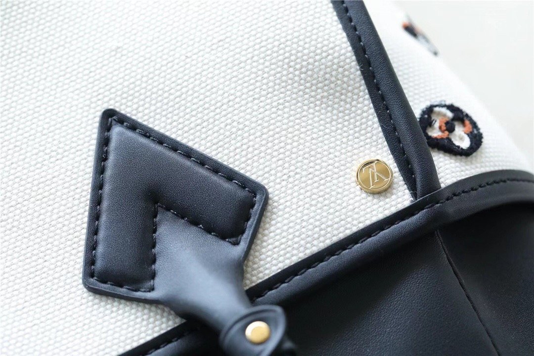 Louis Vuitton On My Side MM Bag Monogram Flower For Women 31cm/12.2 Inches Caramel Black LV M59842 - Soul Replicas