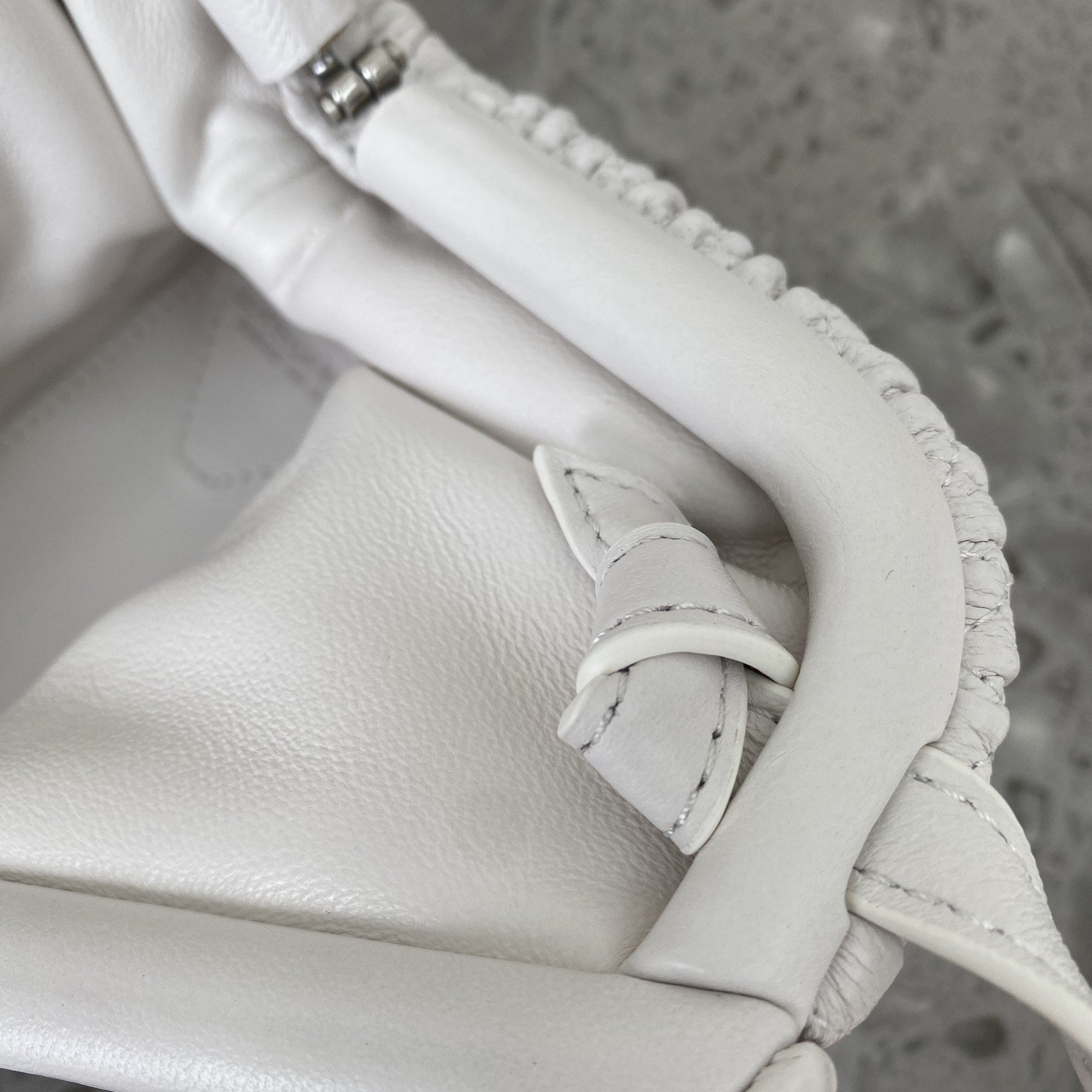 Bottega Veneta Point Chalk. For Women. Women's Bags 9.4in/24cm 661986V0TB19137 - Soul Replicas