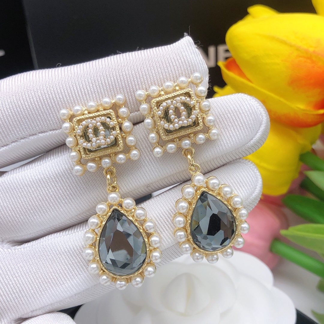 Chanel Earrings - Soul Replicas