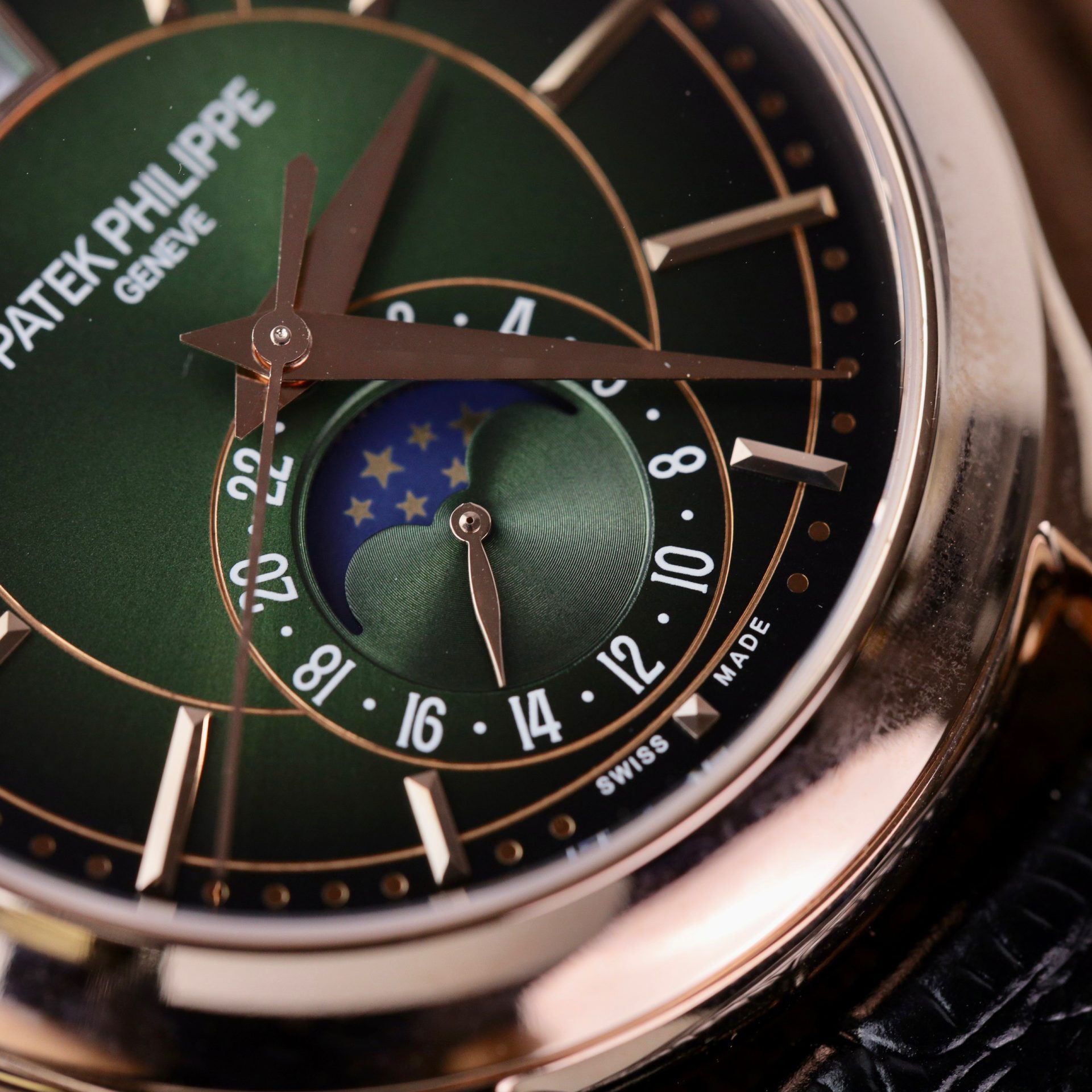 Patek Philippe Replica Watch Complications 5205R Green Dial Gold Wrapped 40mm - Soul Replicas