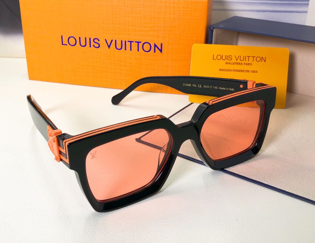 Louis Vuitton Link Square Sunglasses - Soul Replicas
