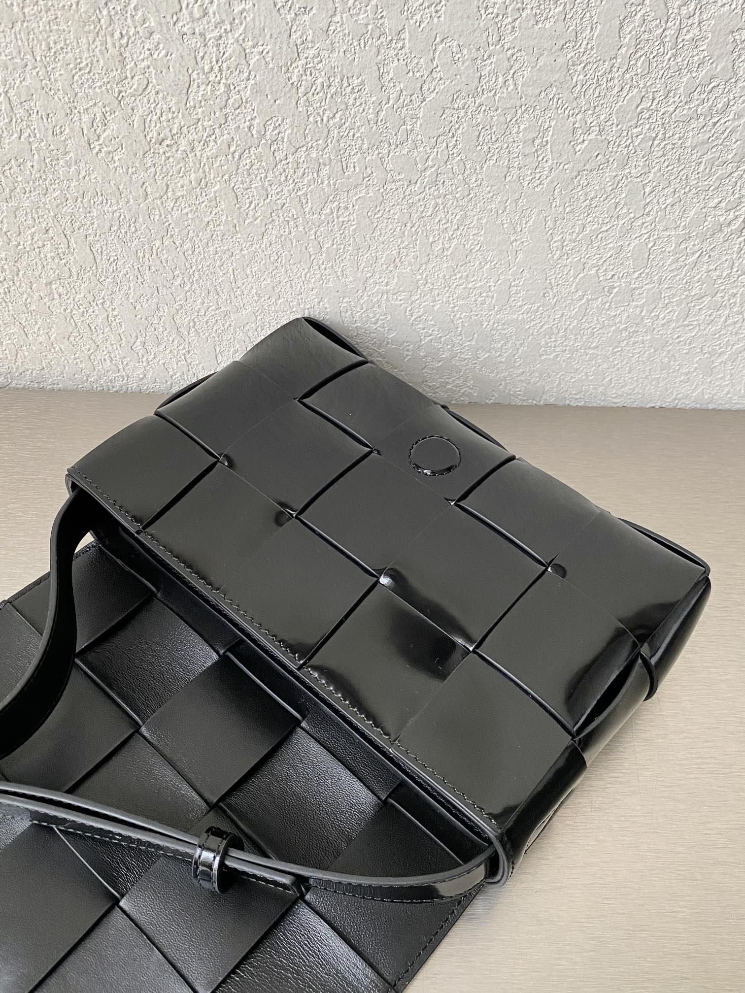 Bottega Veneta Cassette Black. For Women. Women-s Bags 9.1in/23cm 578004V1EP38425 - Soul Replicas