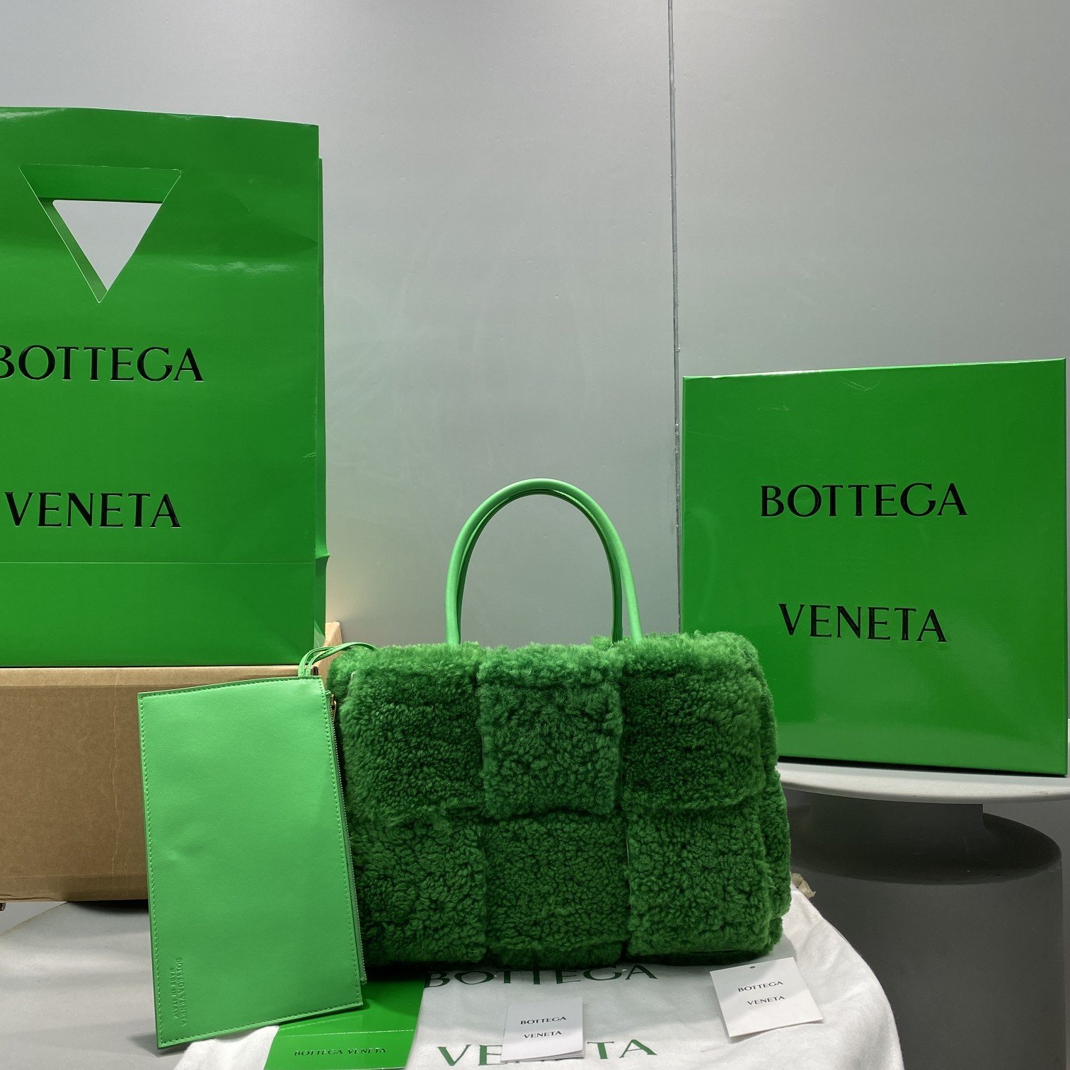 Bottega Veneta Small Arco Tote Bag Green. For Women. Women-s Bags 11.8in/30cm 652867V13F13724 - Soul Replicas
