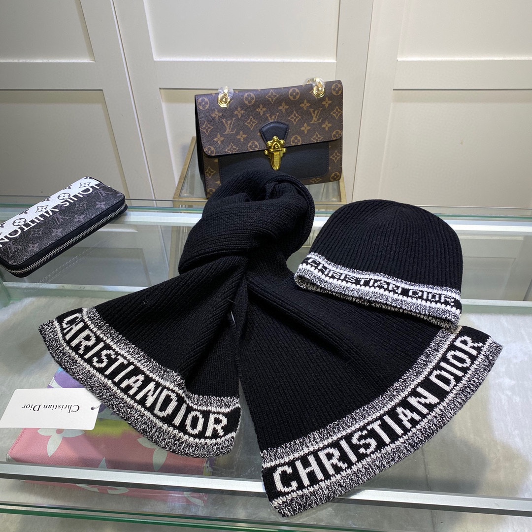Dior Pompom Beanie & Scarf Set In Black - Soul Replicas