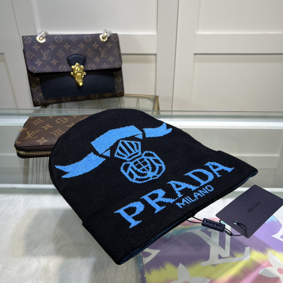 Prada Beanie In Black - Soul Replicas