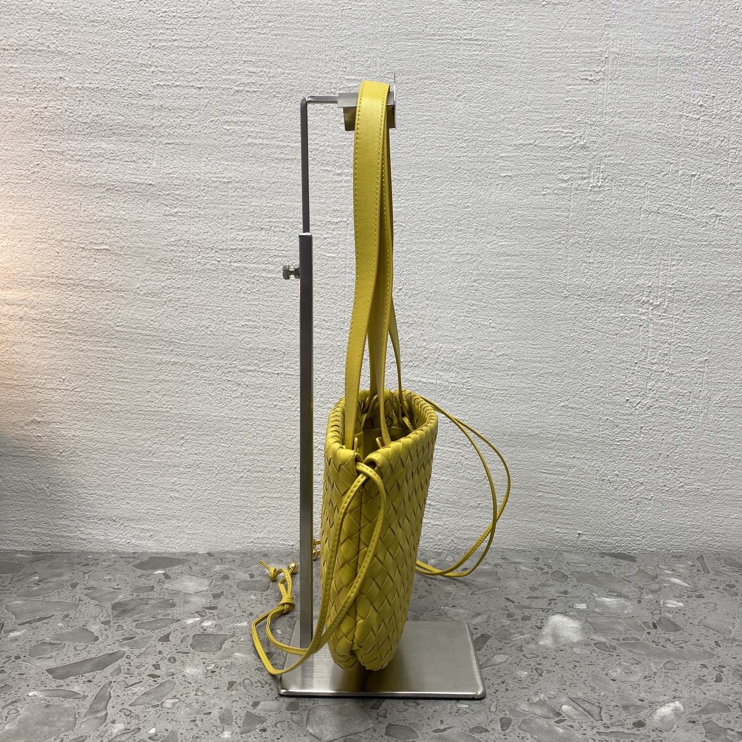 Bottega Veneta Shoulder Bag Yellow. For Women. Women's Bags 10.2in/26cm - Soul Replicas