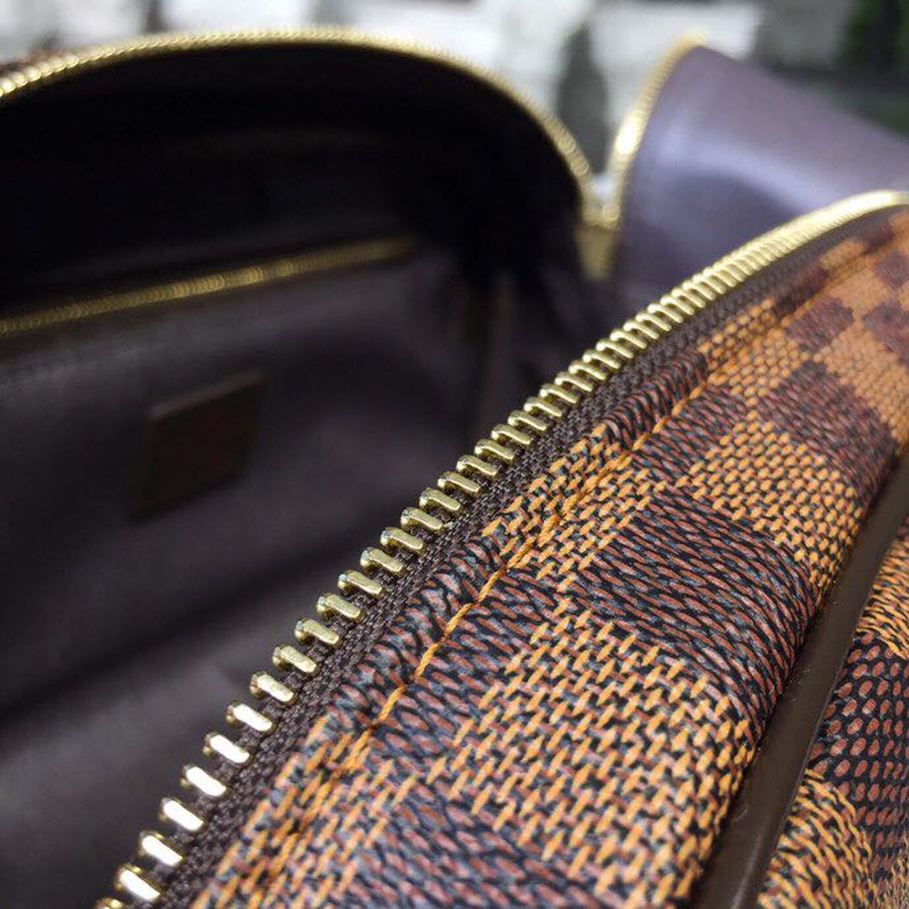 Louis Vuitton King Size Toiletry Damier Ebene Canvas For Women. Women-s Bags. Travel Bags 11in/28cm LV N47527 - Soul Replicas