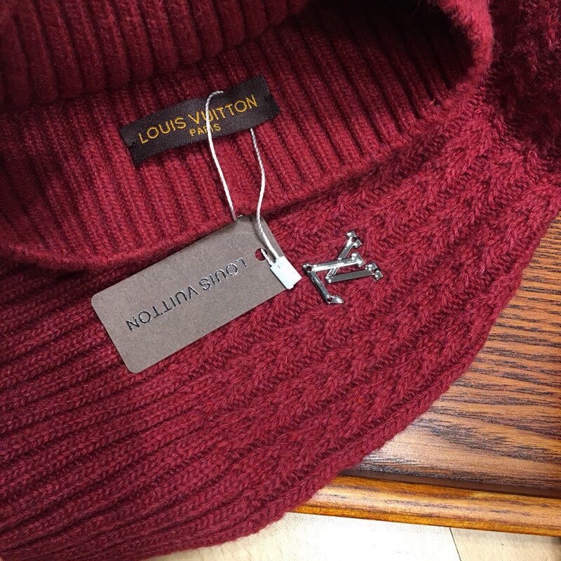 Louis Vuitton Beanie & Scarf Set In Red - Soul Replicas