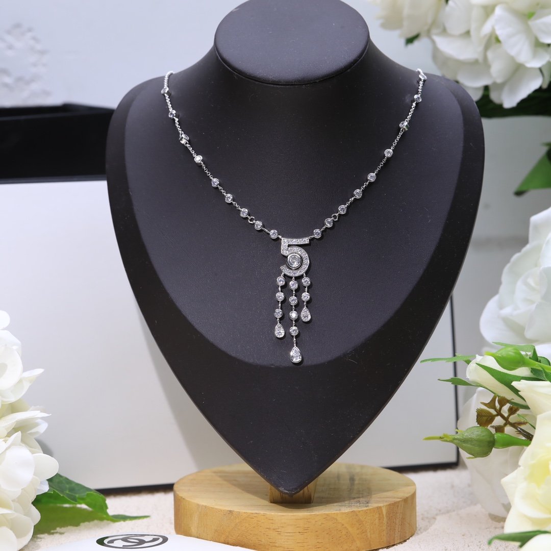 Chanel Necklace - Soul Replicas